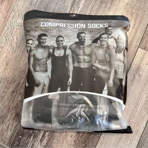 NWT Amazon Compression Socks - Black Size Small/Medium; 5 pairs